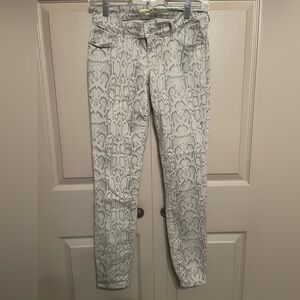Old Navy Oatmeal Snake Print Women Jeans